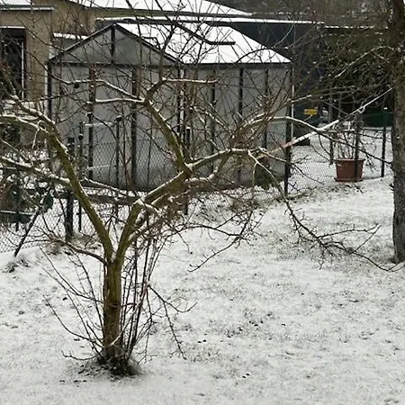 Haus Am Stadtrand Von Berlin *