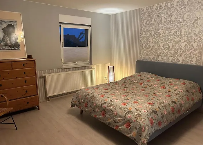 Haus Am Stadtrand Von Berlin